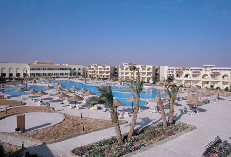 Club Azur Resort 4*
